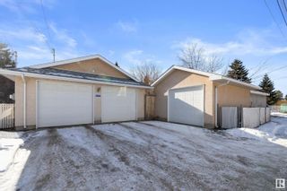 Photo 3: 11318 110A Avenue in Edmonton: Zone 08 House for sale : MLS®# E4374538