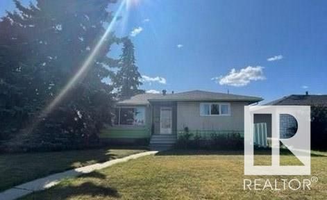 Main Photo: 11911 133 Avenue in Edmonton: Zone 01 House for sale : MLS®# E4312977