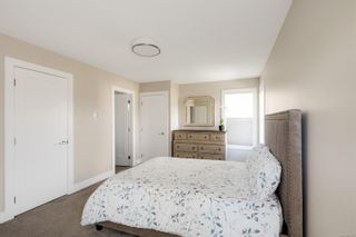Photo 25: 812 Mann Ave in Saanich: SW Royal Oak Half Duplex for sale (Saanich West)  : MLS®# 966460