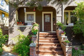 Photo 4: 1425 Newport Ave in Oak Bay: OB South Oak Bay House for sale : MLS®# 943837