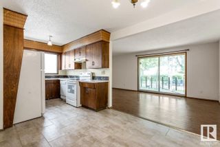 Photo 4: 8852/54 94 Street in Edmonton: Zone 18 House Duplex for sale : MLS®# E4301235