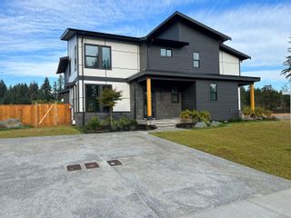 Photo 1: B 785 Salal St in Campbell River: CR Willow Point Half Duplex for sale : MLS®# 938170