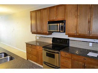 Photo 5: 305 4108 STANLEY Road SW in Calgary: Parkhill_Stanley Prk Condo for sale : MLS®# C3570951