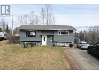Photo 1: 1385 PICARD PLACE in Quesnel: House for sale : MLS®# R2864166