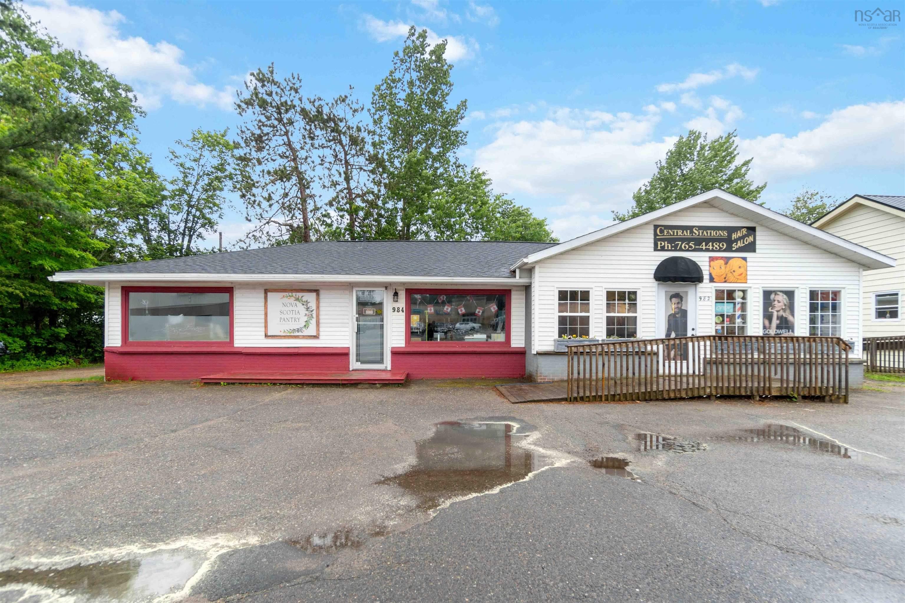 Main Photo: 982/984 Central Avenue in Greenwood: Kings County Commercial  (Annapolis Valley)  : MLS®# 202401000