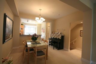 Photo 5: 993 Westbury Walk in Vancouver: Home for sale : MLS®# v721400