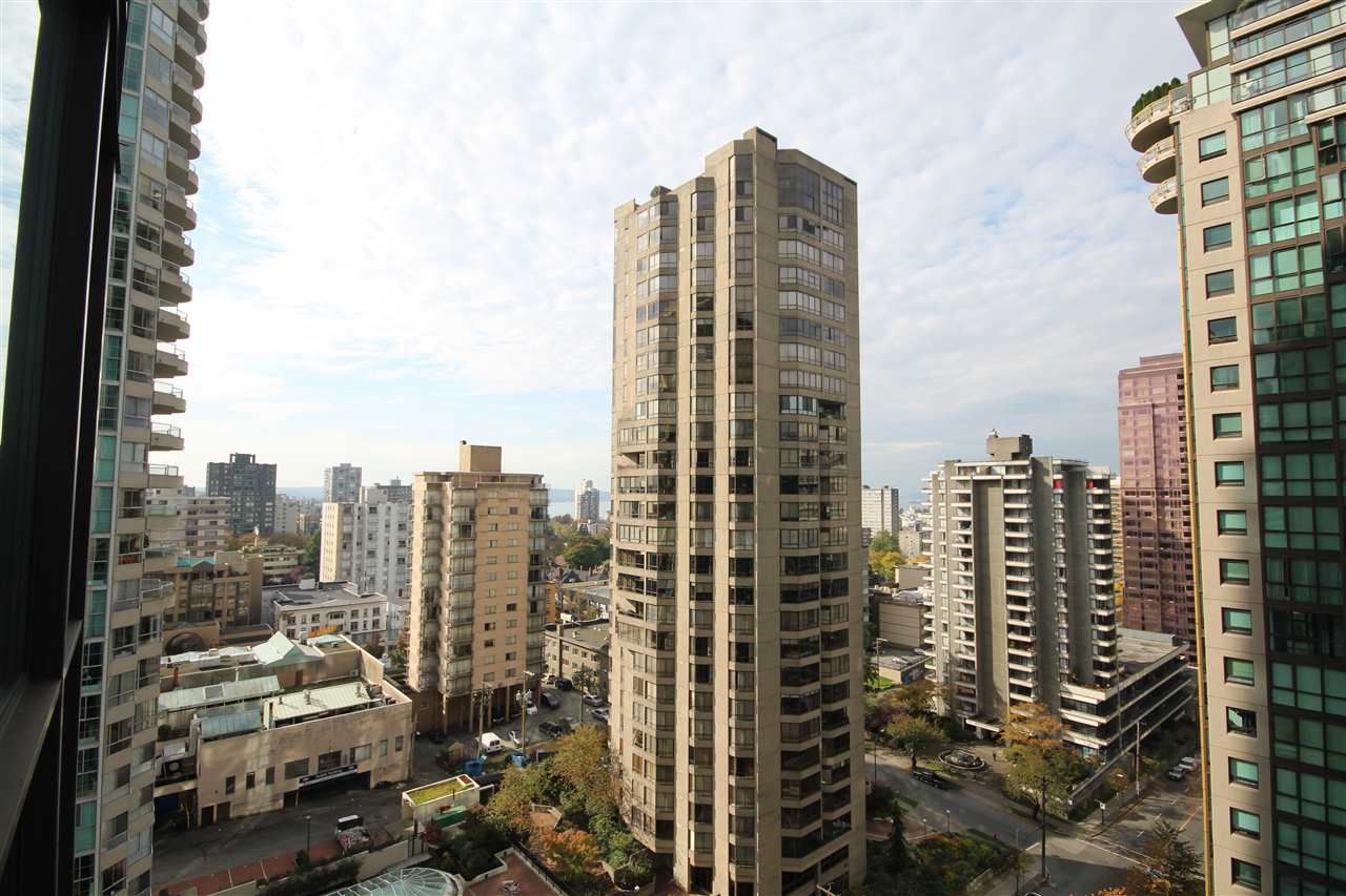 Main Photo: 1807 1331 ALBERNI Street in Vancouver: West End VW Condo for sale (Vancouver West)  : MLS®# R2009426