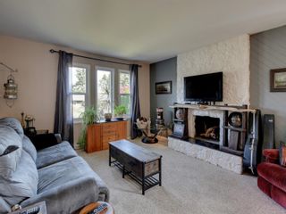 Photo 2: 6877 Opal Pl in Sooke: Sk Broomhill House for sale : MLS®# 888313