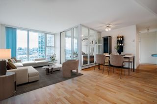 Photo 2: 805 1009 EXPO Boulevard in Vancouver: Yaletown Condo for sale (Vancouver West)  : MLS®# R2784824