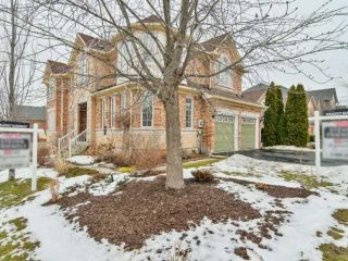 Photo 2: 1426 Pinery Cres in Oakville: Iroquois Ridge North Freehold for sale : MLS®# W4044662