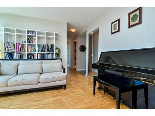 Photo 4: 2005 33 SMITHE Street in Vancouver: Yaletown Condo for sale in "Coopers Lookout" (Vancouver West)  : MLS®# V1075004