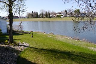 Photo 2: 66 Forest Lake Drive in Winnipeg: Fort Garry / Whyte Ridge / St Norbert Single Family Detached for sale (South Winnipeg) 