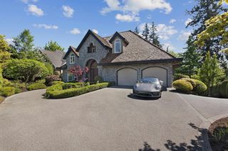 Photo 3: 18574 55 Avenue in Surrey: Cloverdale BC House for sale (Cloverdale)  : MLS®# R2778293