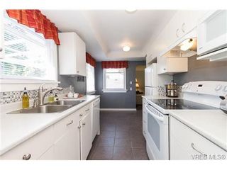 Photo 8: 1421 Simon Rd in VICTORIA: SE Mt Doug House for sale (Saanich East)  : MLS®# 673185
