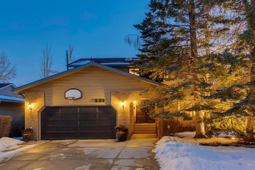 Main Photo: 339 Woodside Bay SW in Calgary: Woodlands Detached for sale : MLS®# A2006218