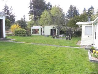 Photo 5: 7621 Ships Point Rd in FANNY BAY: CV Union Bay/Fanny Bay Manufactured Home for sale (Comox Valley)  : MLS®# 662824
