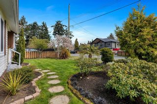 Photo 3: 3090 Paisley Pl in Colwood: Co Hatley Park House for sale : MLS®# 933621