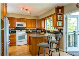 Photo 10: 944 Rankin Road in VICTORIA: Es Kinsmen Park Residential for sale (Esquimalt)  : MLS®# 325600