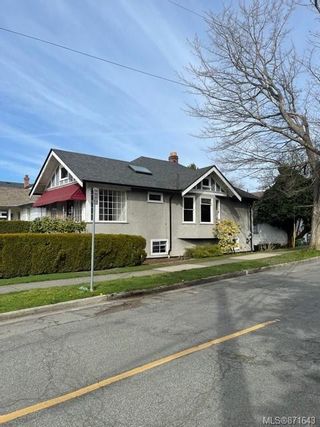 Photo 4: 1903 Belmont Ave in Victoria: Vi Fernwood House for sale : MLS®# 871643