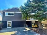 Main Photo: 216 Silver Brook Way NW in Calgary: Silver Springs Detached for sale : MLS®# A2128729