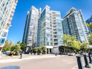 Photo 23: 3G 1099 MARINASIDE Crescent in Vancouver: Yaletown Townhouse for sale in "MARINASIDE RESORTS" (Vancouver West)  : MLS®# R2788667