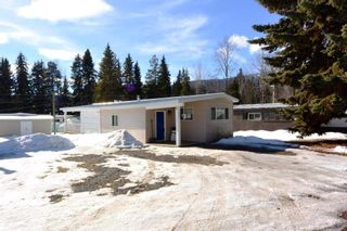 Photo 1: 35 4430 16 Highway in Smithers: Smithers - Town Manufactured Home for sale in "HUDSON BAY MOBILE HOME PARK" (Smithers And Area (Zone 54))  : MLS®# R2548869