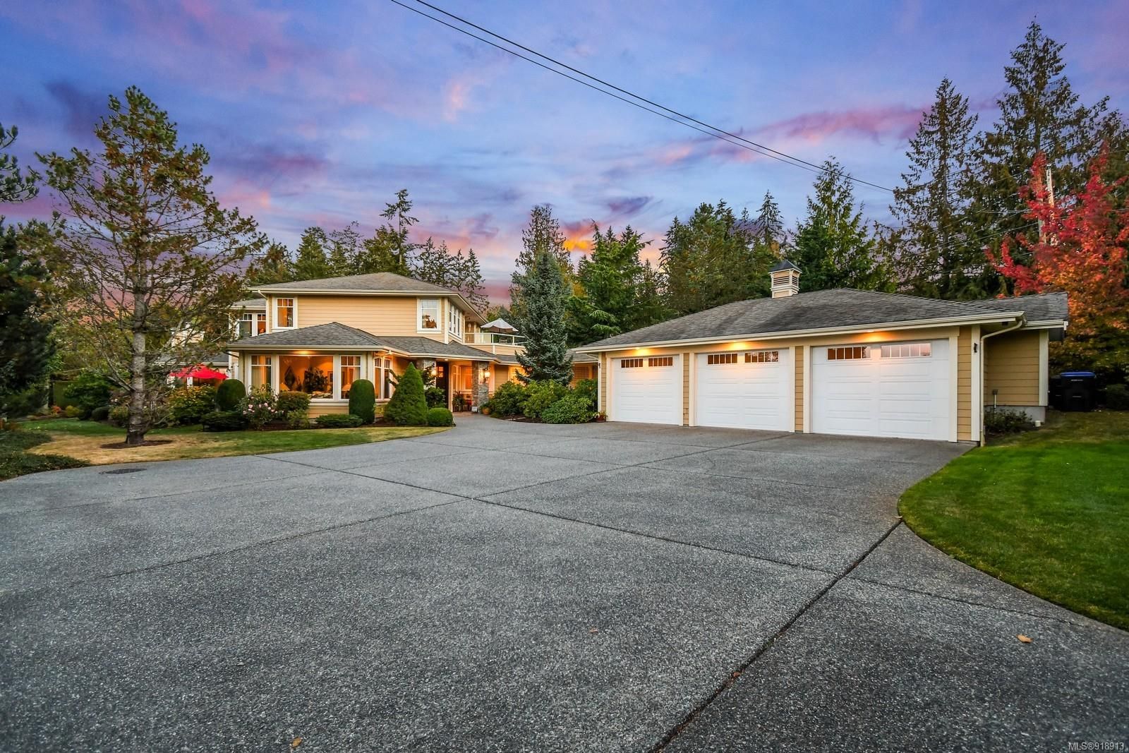 Main Photo: 3218 Andres Rd in Nanaimo: Na North Jingle Pot House for sale : MLS®# 918913