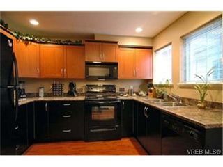 Photo 4:  in VICTORIA: La Langford Proper Row/Townhouse for sale (Langford)  : MLS®# 425893