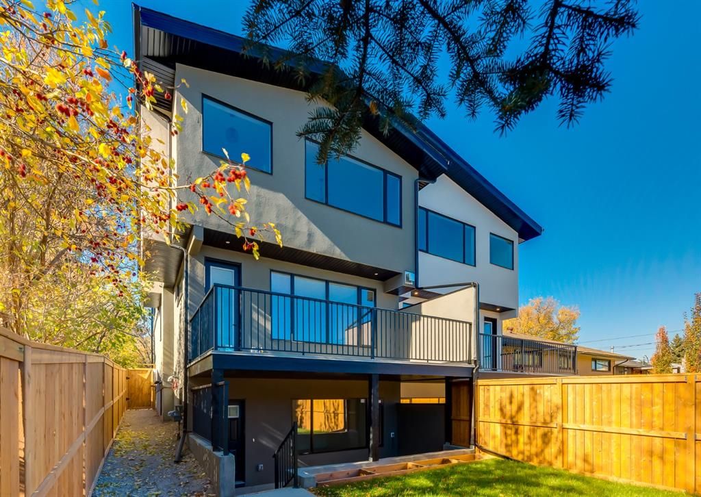 Main Photo: 2818 32 Street SW Calgary Home For Sale