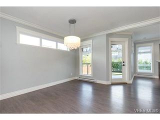 Photo 4: 252 ontario St in VICTORIA: Vi James Bay Half Duplex for sale (Victoria)  : MLS®# 736021