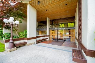 Photo 3: 1102 4200 MAYBERRY Street in Burnaby: Metrotown Condo for sale in "TIMES SQUARE" (Burnaby South)  : MLS®# R2788747
