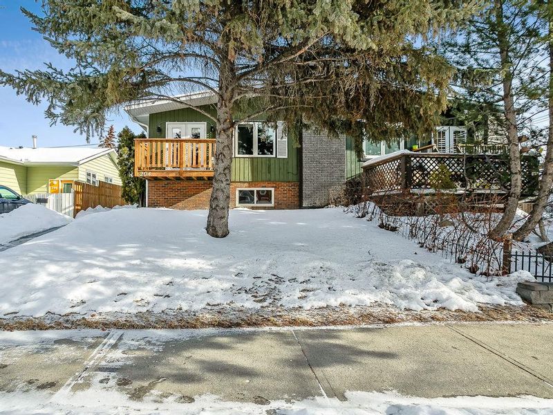 FEATURED LISTING: 204 Queensland Place Southeast Calgary