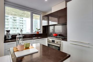 Photo 8: 1202 6383 MCKAY Avenue in Burnaby: Metrotown Condo for sale in "GOLD HOUSE NORTH" (Burnaby South)  : MLS®# R2713593