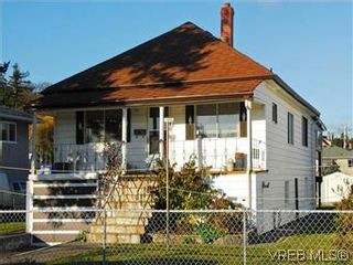 Photo 1: 1550 Rowan St in VICTORIA: SE Cedar Hill House for sale (Saanich East)  : MLS®# 591148