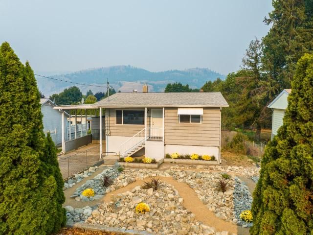 Main Photo: 4249 OLD YELLOWHEAD HIGHWAY in Kamloops: Rayleigh House for sale : MLS®# 174490