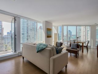 Photo 3: 1507 535 SMITHE Street in Vancouver: Downtown VW Condo for sale in "DOLCE AT SYMPHONY PLACE" (Vancouver West)  : MLS®# R2065193