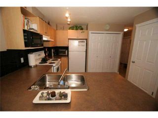 Photo 6: 46 102 CANOE Square: Airdrie Townhouse for sale : MLS®# C3452941