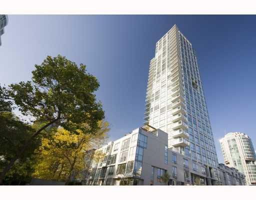 Main Photo: 1404 1455 HOWE Street in Vancouver: False Creek North Condo for sale in "POMARIA" (Vancouver West)  : MLS®# V685359