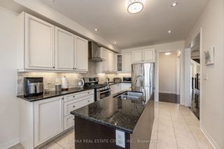 Photo 12: 2453 Village Common in Oakville: Palermo West House (2-Storey) for sale : MLS®# W8050450