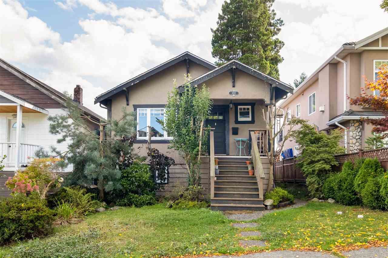 Main Photo: 3222 E GEORGIA STREET in Vancouver: Renfrew VE House for sale (Vancouver East)  : MLS®# R2503220
