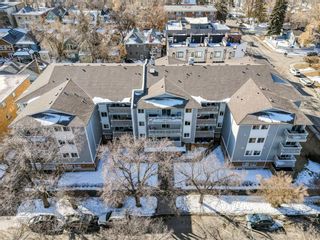 Photo 2: 402 545 18 Avenue SW in Calgary: Cliff Bungalow Apartment for sale : MLS®# A2035903