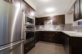 Photo 17: 800 5890 BALSAM Street in Vancouver: Kerrisdale Condo for sale in "CAVENDISH" (Vancouver West)  : MLS®# V912082