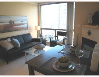 Photo 2: 1306 928 RICHARDS Street in Vancouver: Downtown VW Condo for sale (Vancouver West)  : MLS®# V756853