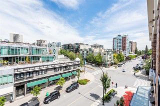 Photo 13: 406 105 W 2ND Street in North Vancouver: Lower Lonsdale Condo for sale : MLS®# R2296490