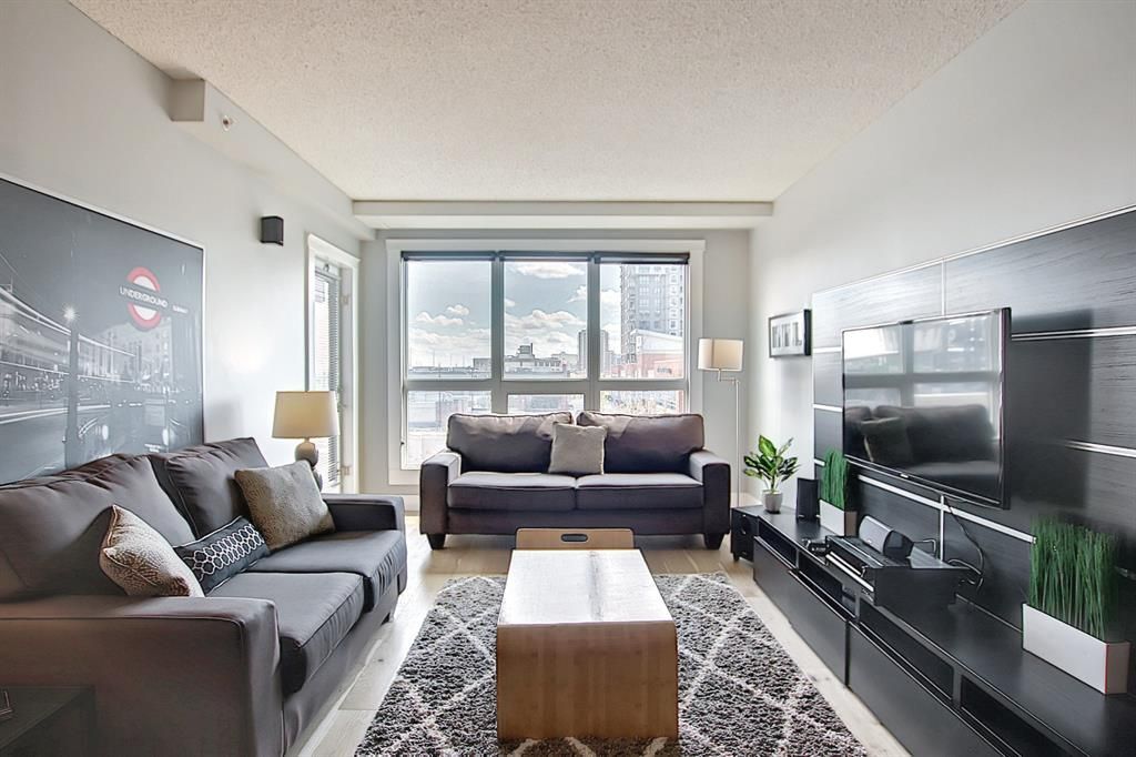 Photo 1: Photos: 808 8710 HORTON Road SW in Calgary: Haysboro Apartment for sale : MLS®# A1156805