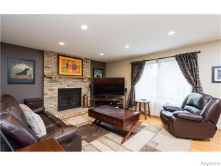 Photo 8: 39 Oakhurst Crescent in Winnipeg: Residential for sale : MLS®# 1614369