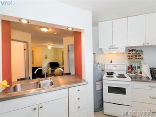Photo 8: 1466 Denman St in VICTORIA: Vi Fernwood Half Duplex for sale (Victoria)  : MLS®# 759805