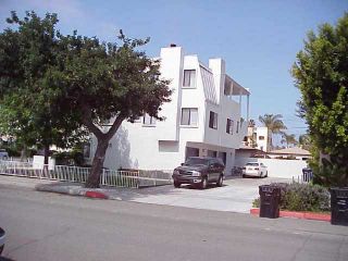Photo 2: PACIFIC BEACH Residential for sale : 3 bedrooms : 4257 GRESHAM ST. in San Diego