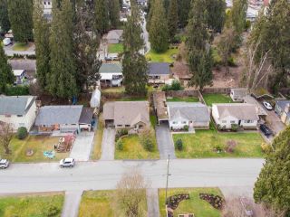 Photo 33: 2327 CLARKE Drive in Abbotsford: Central Abbotsford House for sale in "Historic Downtown Infill Area" : MLS®# R2556801