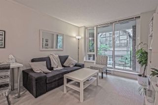 Photo 3: 202 1088 RICHARDS Street in Vancouver: Yaletown Condo for sale in "RICHARDS" (Vancouver West)  : MLS®# R2403889